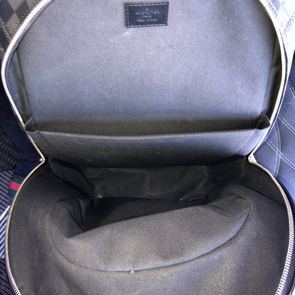 Louis Vuitton - Picture 11 of 14